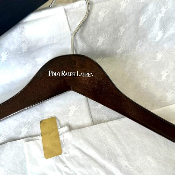 Polo Ralph Lauren Large Gift Box and Wooden Hanger - Picture 4 of 4